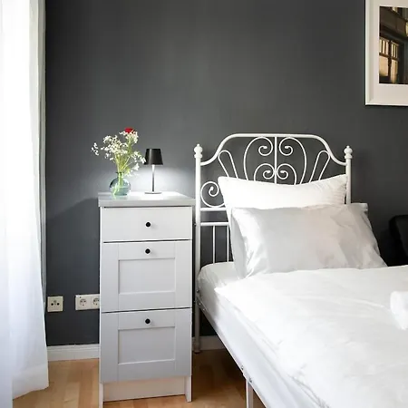 Apartment Deluxe With Balcony Near Stadium & Leipzig