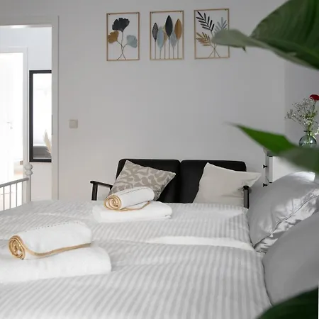 Deluxe With Balcony Near Stadium & Apartment